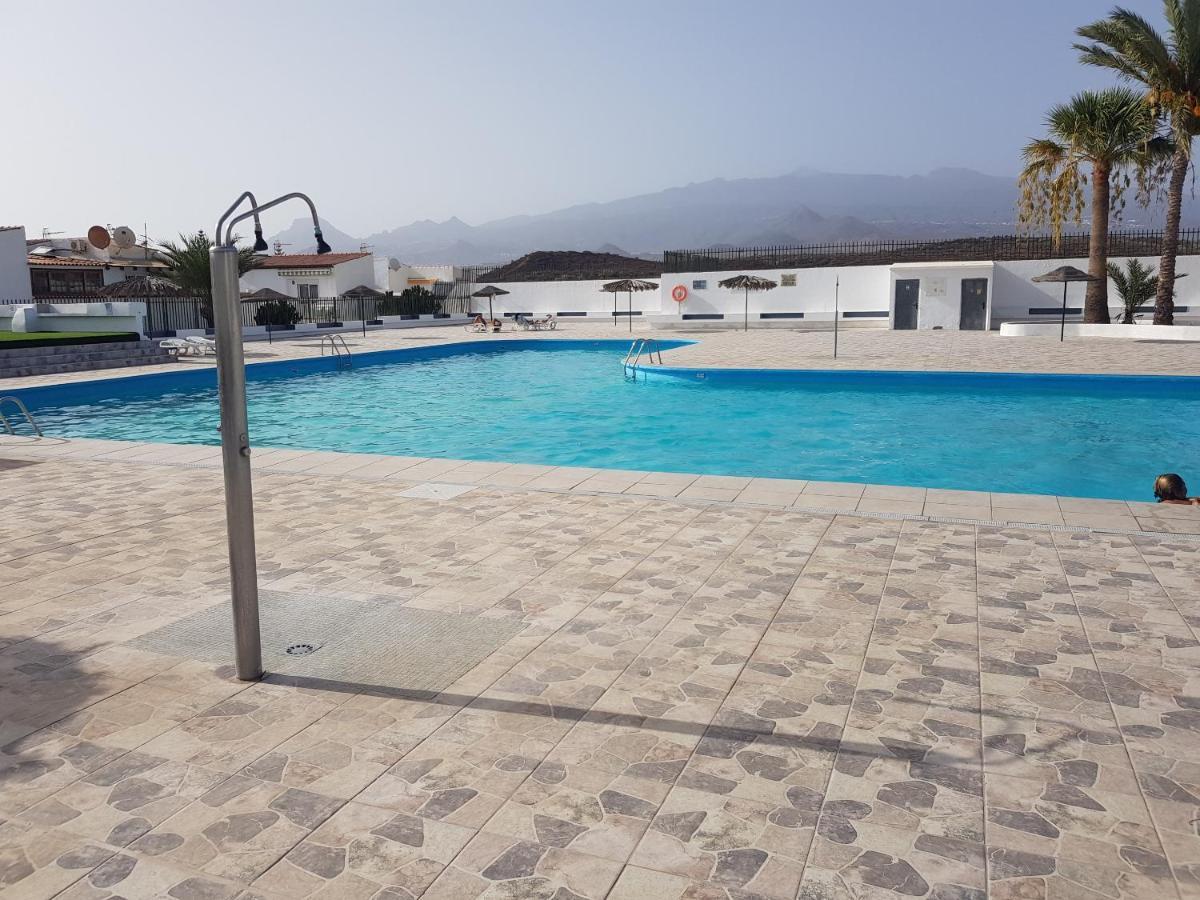 ארונה Apartamento Junto A La Piscina מראה חיצוני תמונה