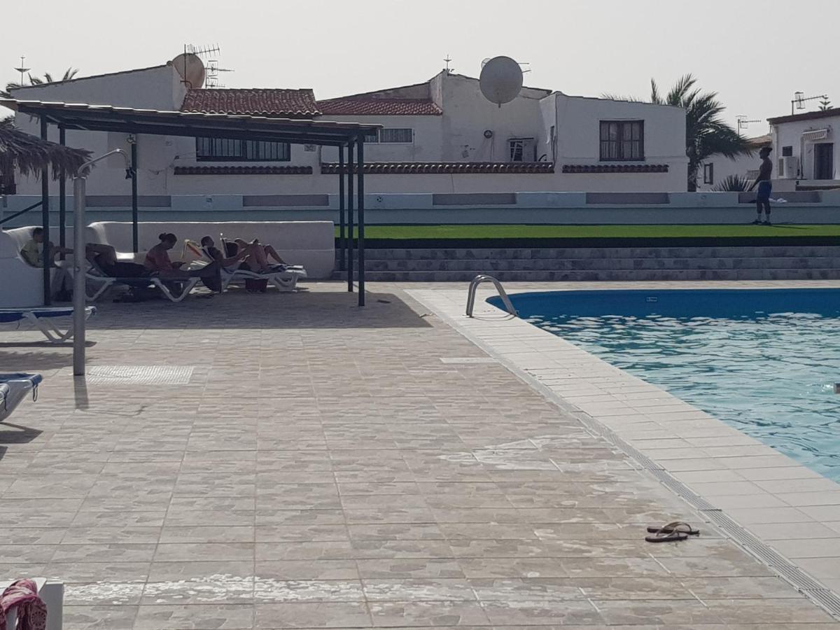 ארונה Apartamento Junto A La Piscina מראה חיצוני תמונה