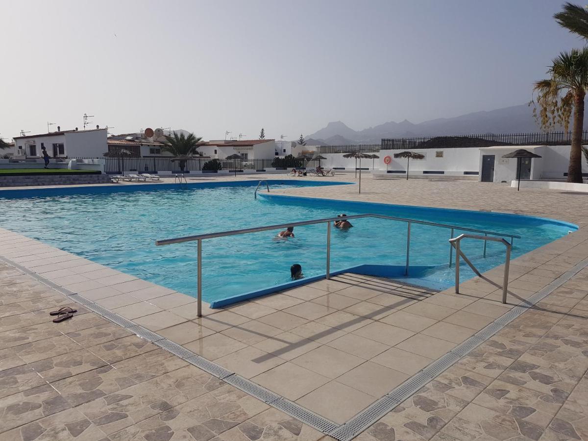 ארונה Apartamento Junto A La Piscina מראה חיצוני תמונה