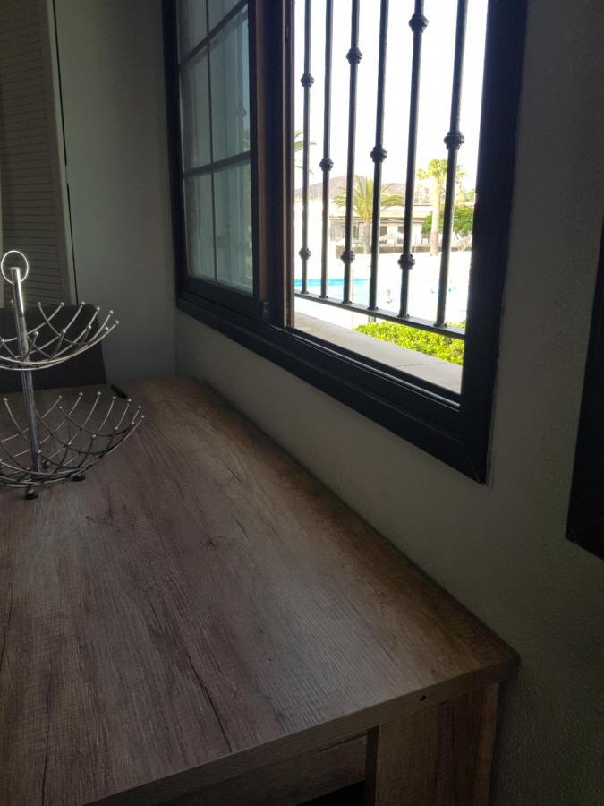 ארונה Apartamento Junto A La Piscina מראה חיצוני תמונה