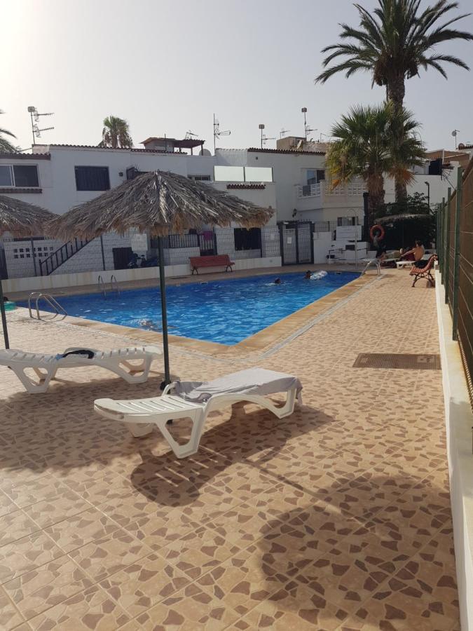 ארונה Apartamento Junto A La Piscina מראה חיצוני תמונה